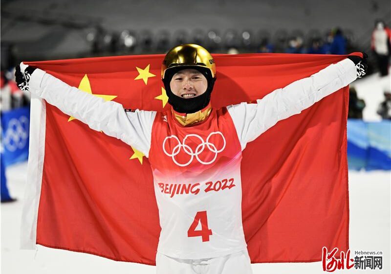  🔴🇨🇳🔥2.16齐广璞夺得自由式滑雪男子空中技巧金牌