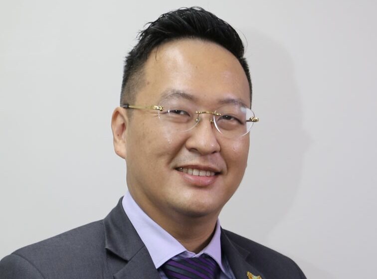  🟢NDP党曾锦荣议员认为，Bissessur、Jessurun、De Haan都应被停职