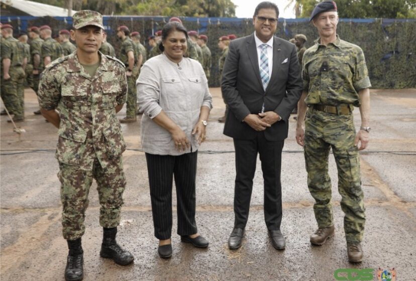  外国士兵在苏里南开始第二次丛林训练