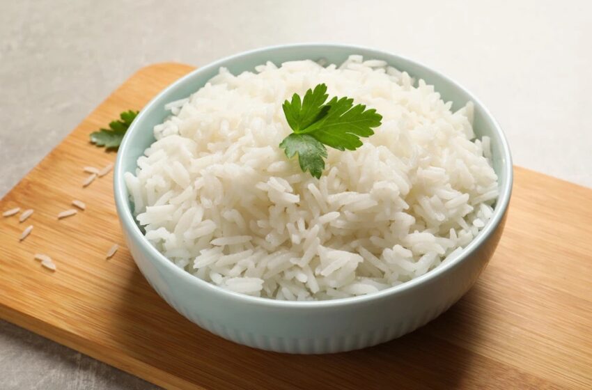  米饭二次加热会致癌？紧急提醒：4种食物千万别重复加热，特伤肝肾、越吃身体越垮