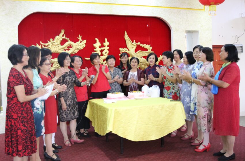 华人妇女会庆祝母亲节
