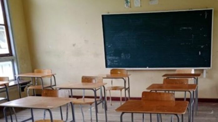  教育部提高了各类学校的学费