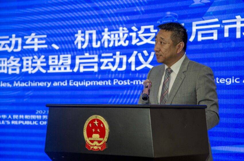  韩镜大使出席中国机动车、机械设备苏里南后市场服务战略联盟启动仪式
