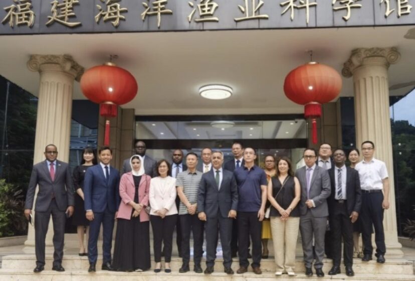  苏里南驻中国大使张碧芬参加中国渔业考察