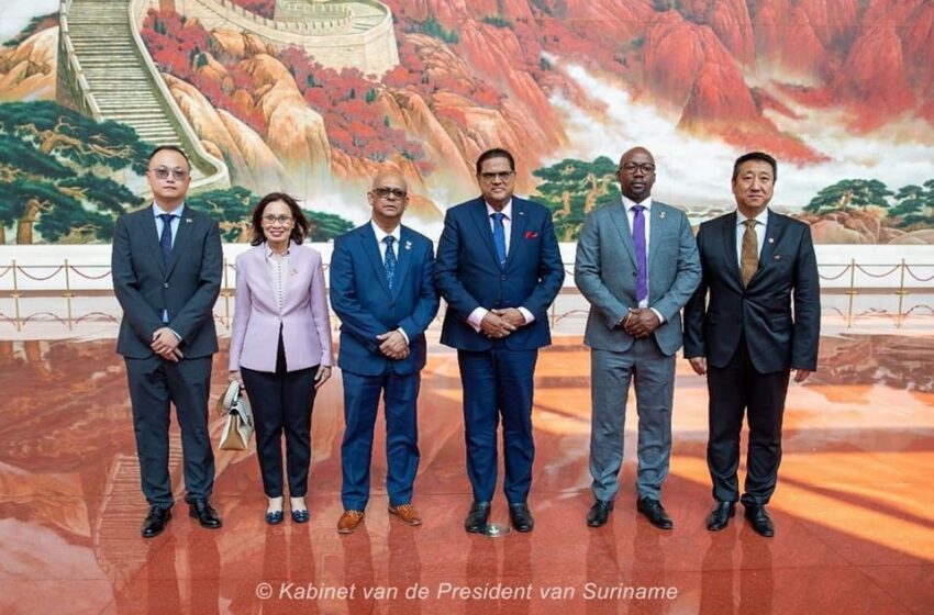  总统Santokhi在中国北京受到热烈欢迎