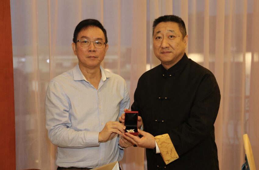  【苏华总会为中国驻苏大使韩镜举行离任欢送会】