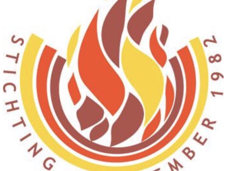  12月屠杀案死者遗属基金会指责NDP党把Bouterse定为荣誉主席
