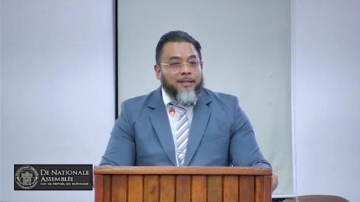  总统Santokhi：不清楚国家会计局是否找到Somohardjo涉贪证据