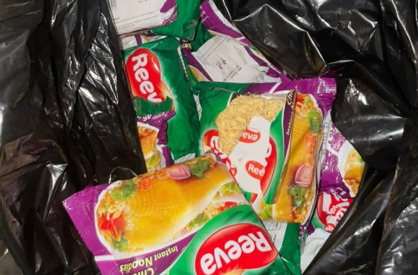  经济检查部门继续检查发现过期食品与不规范收银系统
