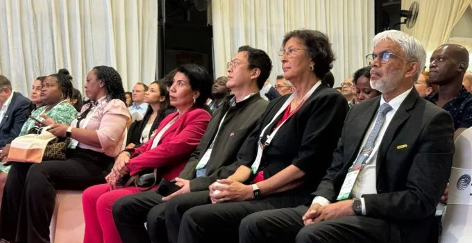  西蒙斯：能源产业蕴藏巨大机遇，唯有投资与善政方能转化为全民福祉