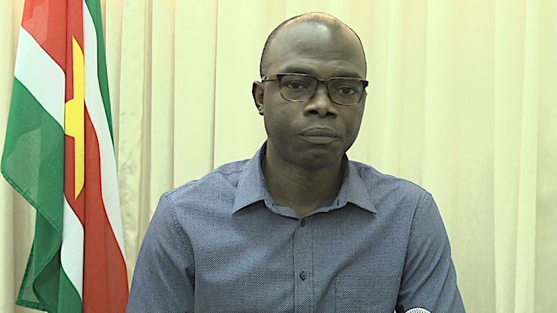  卫生部门员工在新部长见面会上激烈批评既往政策