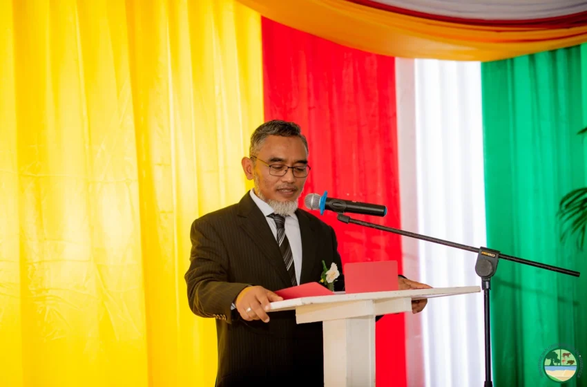  Soeropawiro部长走访森林管理与自然保护机构深入了解各单位运作