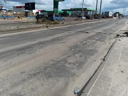  Van ’t Hogerhuystraat 道路状况仍需改善