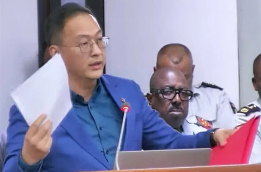  公共工程部长揭露前政府用车和免费加油作为