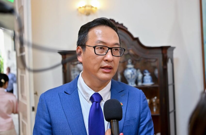  苏里南公共工程部长曾锦荣宣布将采取多项措施整治城市秩序
