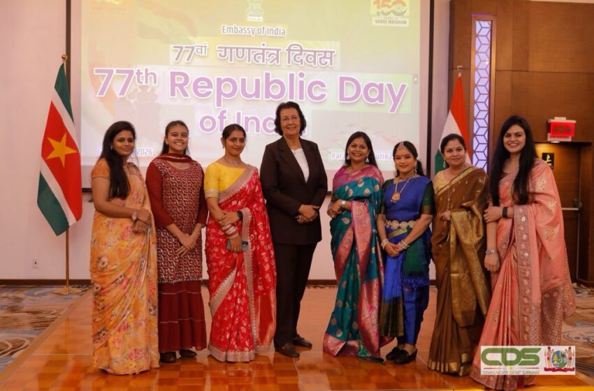  印度共和国日招待会彰显苏印外交关系