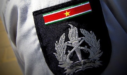  警方通缉三名涉嫌严重刑事犯罪的嫌疑人