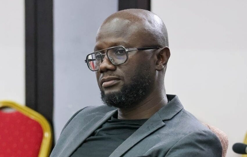  苏里南国民议会EZOTI委员会与企业及消费者组织会商物价上涨问题