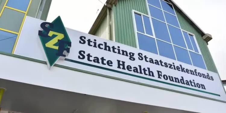  国家医疗保险基金（SZF）出现动荡：员工对人事决定被推翻表示担忧