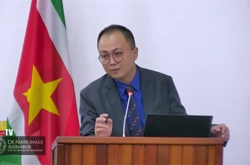  王传瑞议员就双重薪酬问题要求政府澄清，内政部长承认执行存障碍